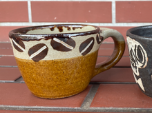 画像をギャラリービューアに読み込む, 沖縄・読谷村 工房十鶴 (jikkaku) × VENICE8 COFFEE HOUSE 別注 やちむん マグカップ