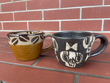 画像をギャラリービューアに読み込む, 沖縄・読谷村 工房十鶴 (jikkaku) × VENICE8 COFFEE HOUSE 別注 やちむん マグカップ