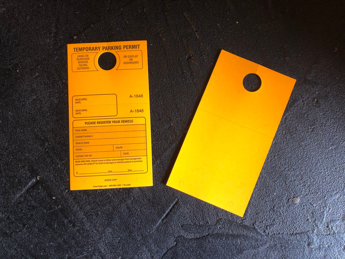 Temporary Parking Permit” (パーキング・パーミット・駐車許可証